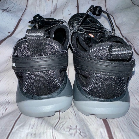 NWOT (Store Display) Women’s Size 6 Merrell Vibram Performance Hiking Sandals - Picture 2 of 8